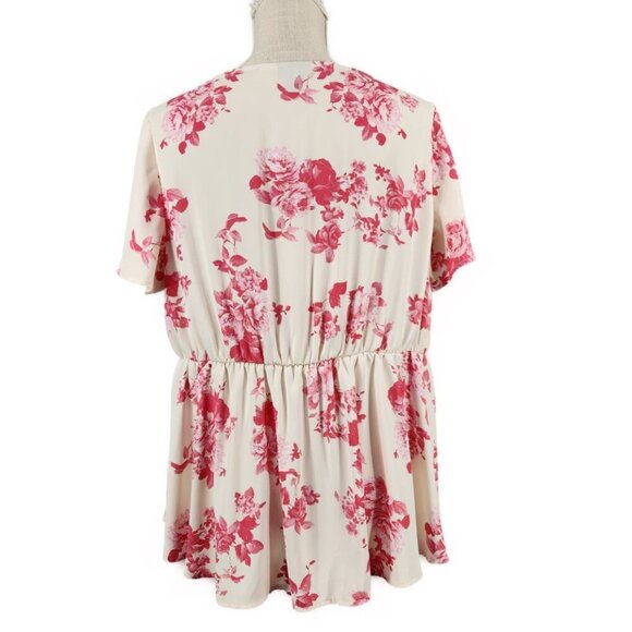 Torrid Georgette Flutter V Neck Blouse Women's L Monochrome Floral Rose - Picture 2 of 8